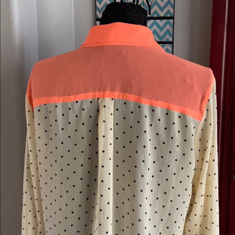 Democracy long sleeve polka dot blouse size large - Picture 8 of 15